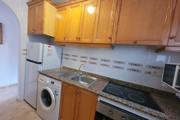 Herverkoop - Appartement  - Torrevieja - Estacion de autobuses