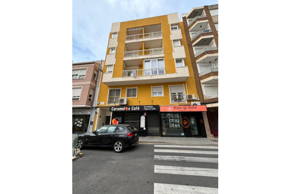 Reventa - Apartamento / piso - Torrevieja