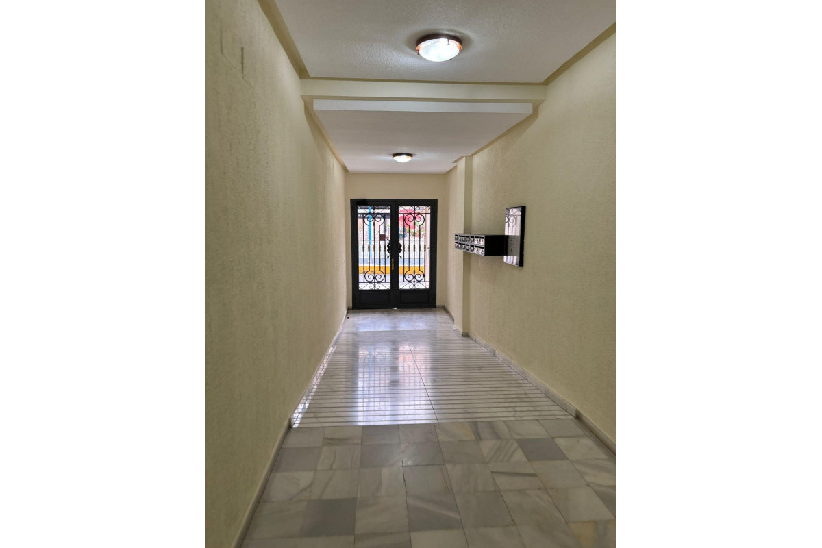 Reventa - Apartamento / piso - Torrevieja