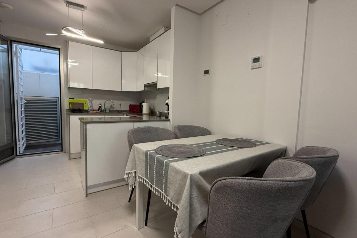 Revente - House - Torrevieja - Aguas Nuevas