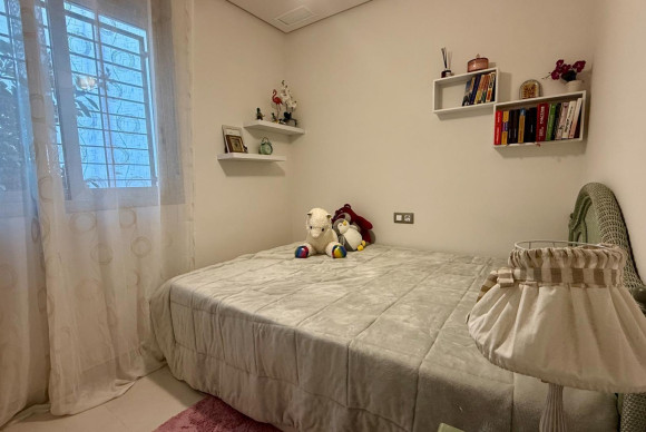 Revente - House - Torrevieja - Aguas Nuevas