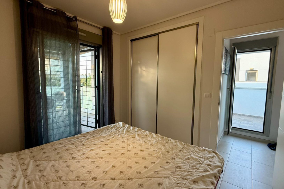 Revente - House - Torrevieja - Aguas Nuevas