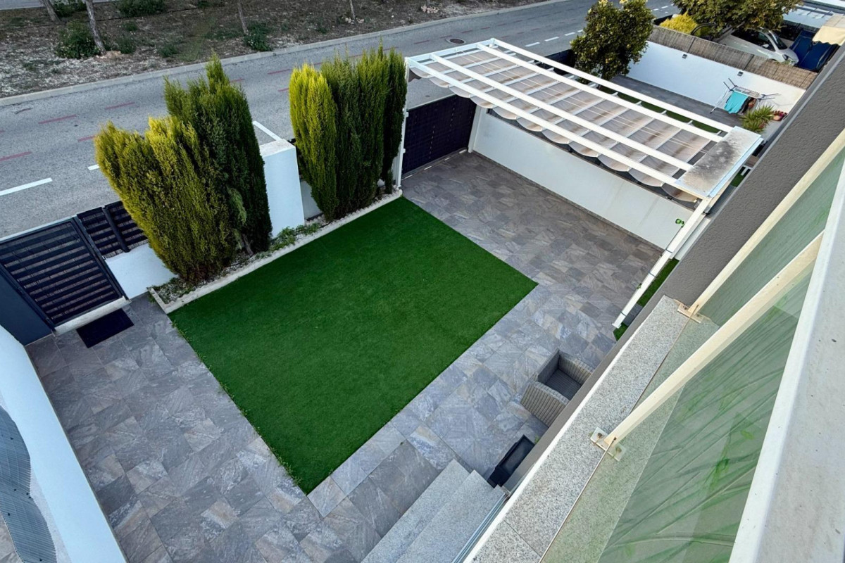 Revente - House - Torrevieja - Aguas Nuevas