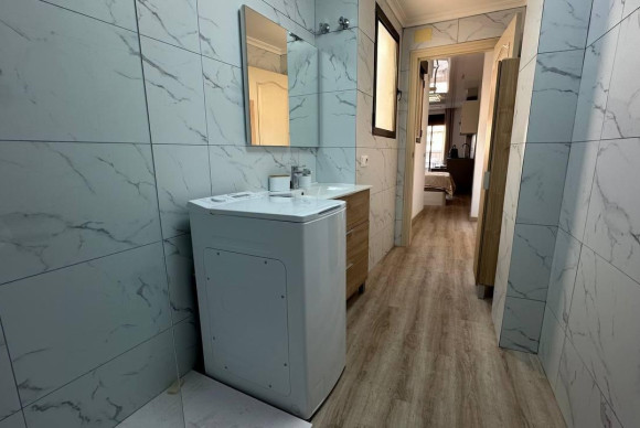 Herverkoop - Loft - Torrevieja - Estacion de autobuses