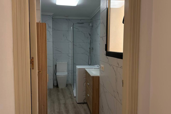 Herverkoop - Loft - Torrevieja - Estacion de autobuses