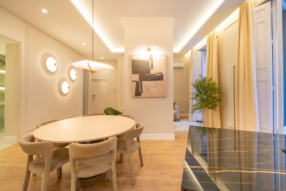 Reventa - Apartamento / piso - Madrid - Chueca