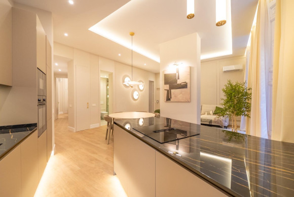 Reventa - Apartamento / piso - Madrid - Chueca