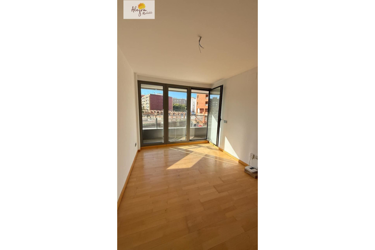 Alquiler a largo plazo - Apartamento / piso - Mislata - Los Juzgados