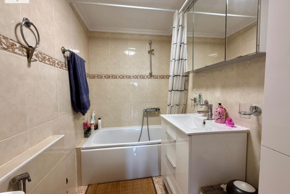 Herverkoop - Appartement  - Alicante - Ciudad Elegida