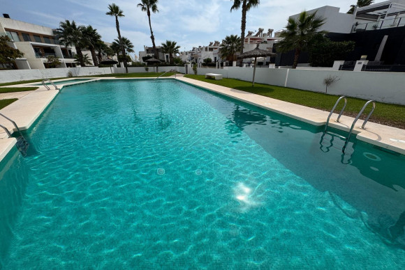 Reventa - Apartamento / piso - Orihuela Costa - Las Filipinas