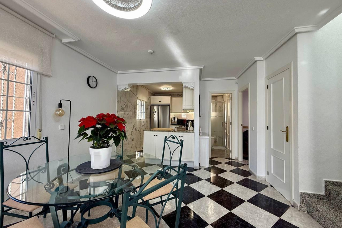 Reventa - Villa - Orihuela Costa - Playa Flamenca