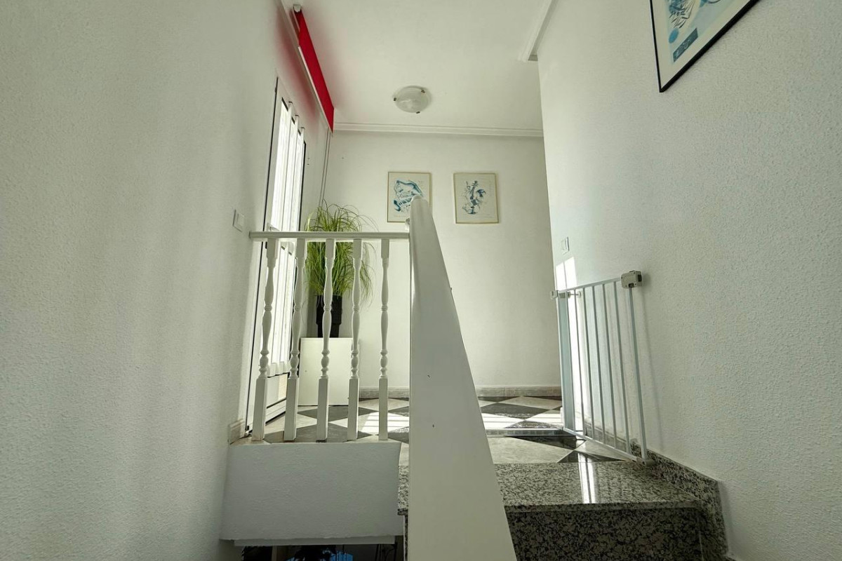 Reventa - Villa - Orihuela Costa - Playa Flamenca