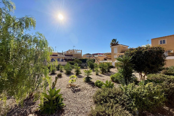 Reventa - Villa - Orihuela Costa - Playa Flamenca