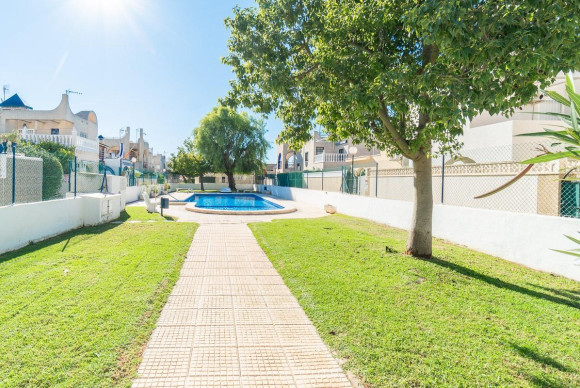 Reventa - Terraced house - Torrevieja - Carrefour