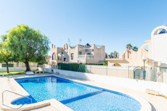 Reventa - Terraced house - Torrevieja - Carrefour