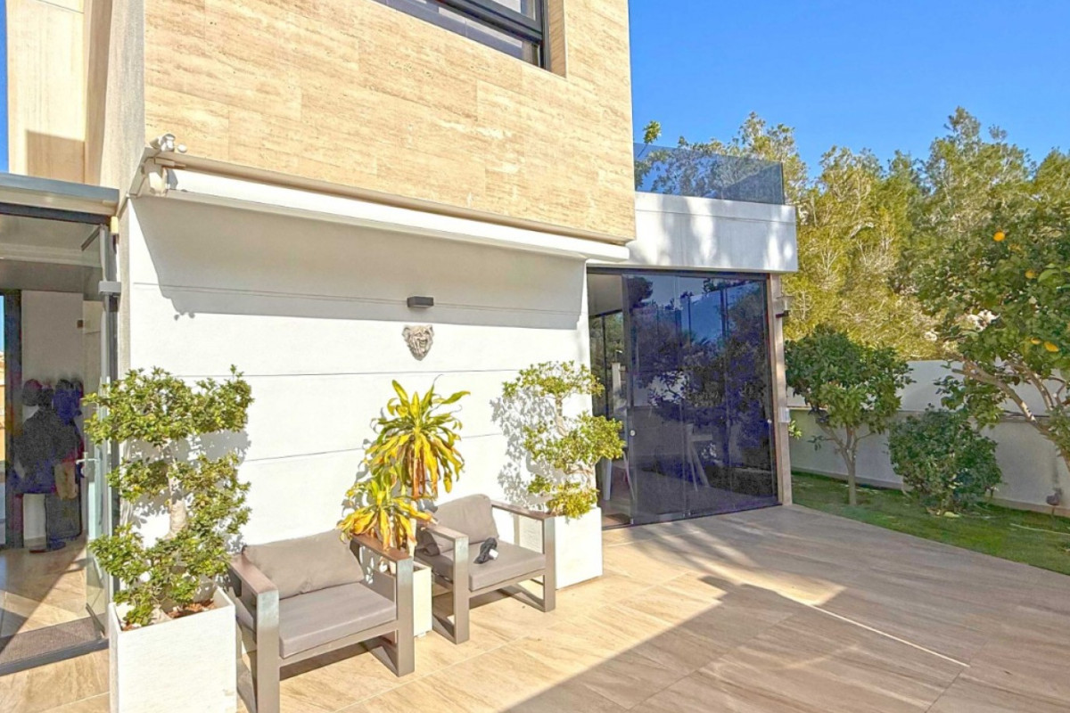 Reventa - Detached Villa - Orihuela Costa - Villamartin