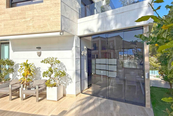 Reventa - Detached Villa - Orihuela Costa - Villamartin