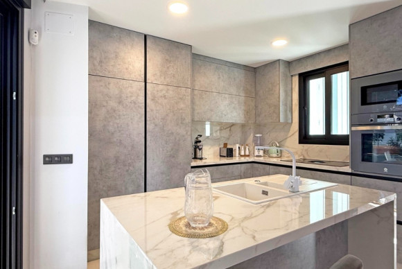 Reventa - Detached Villa - Orihuela Costa - Villamartin