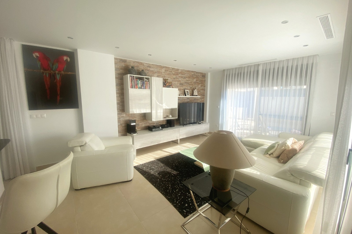 Herverkoop - Vrijstaande Villa - Ciudad Quesada - Pueblo Bravo