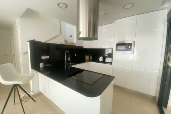 Herverkoop - Vrijstaande Villa - Ciudad Quesada - Pueblo Bravo