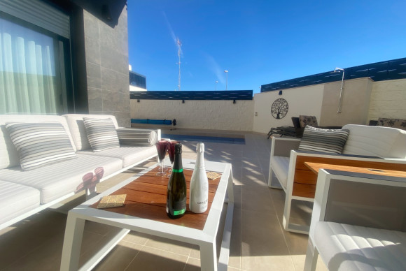 Herverkoop - Vrijstaande Villa - Ciudad Quesada - Pueblo Bravo