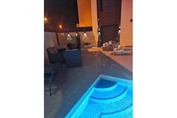 Herverkoop - Vrijstaande Villa - Ciudad Quesada - Pueblo Bravo