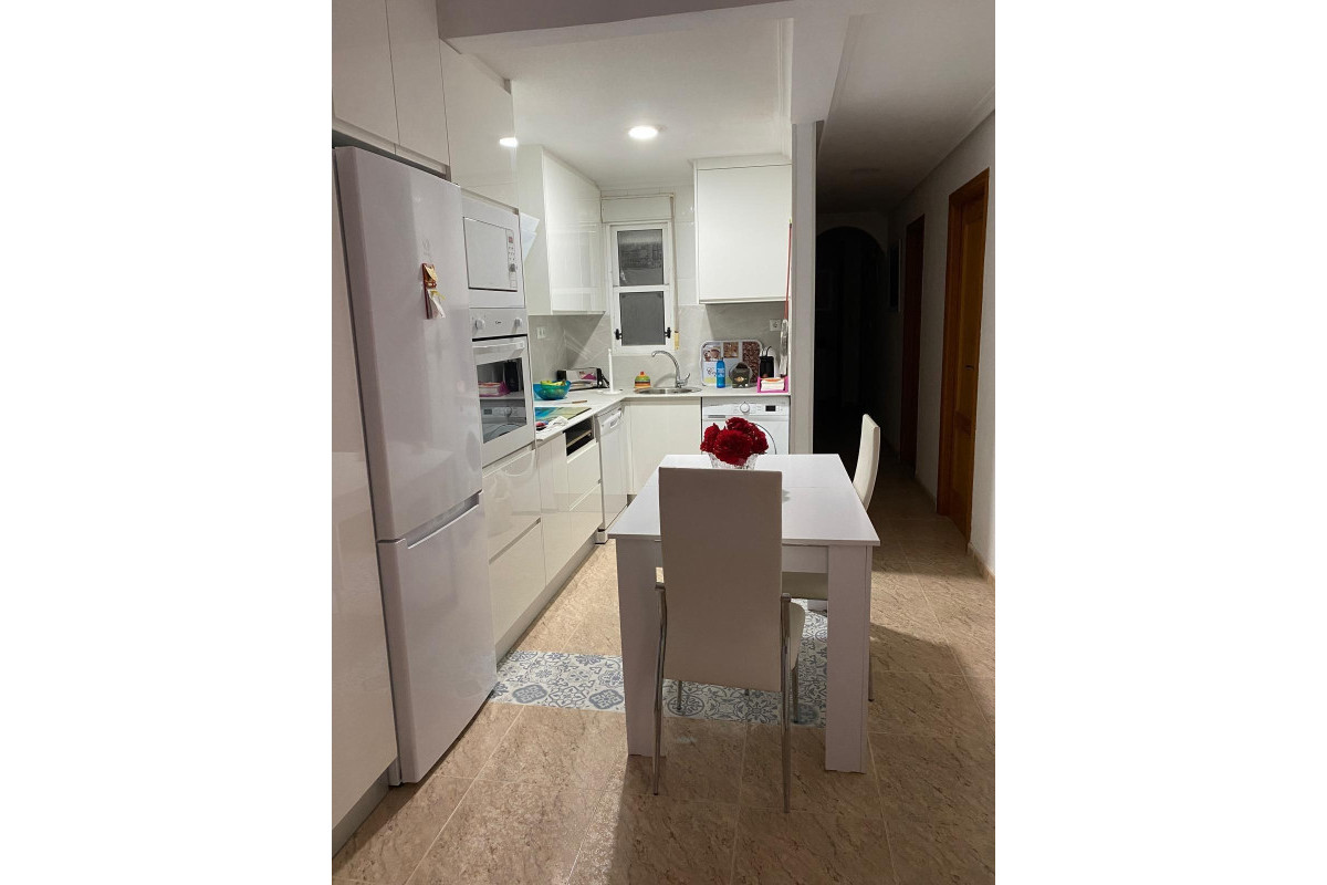 Herverkoop - Appartement  - Torrevieja - Estacion de autobuses