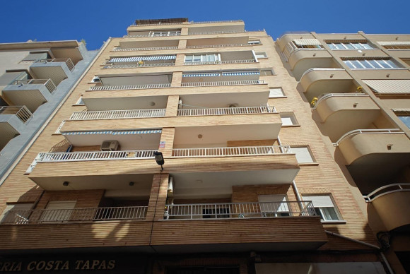 Herverkoop - Appartement  - Torrevieja - Las Piscinas Naturales