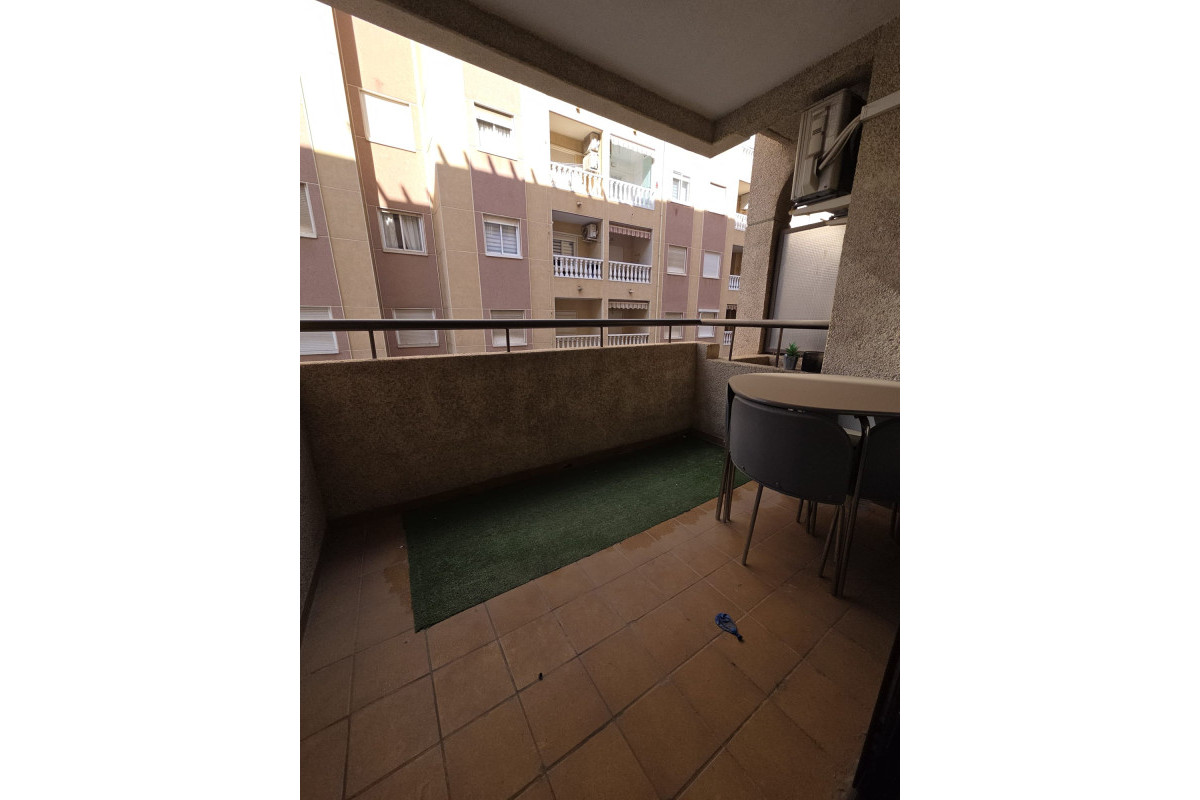 Reventa - Apartamento / piso - Torrevieja