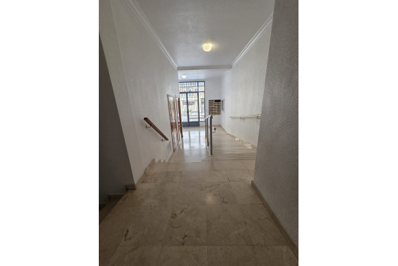 Reventa - Apartamento / piso - Torrevieja