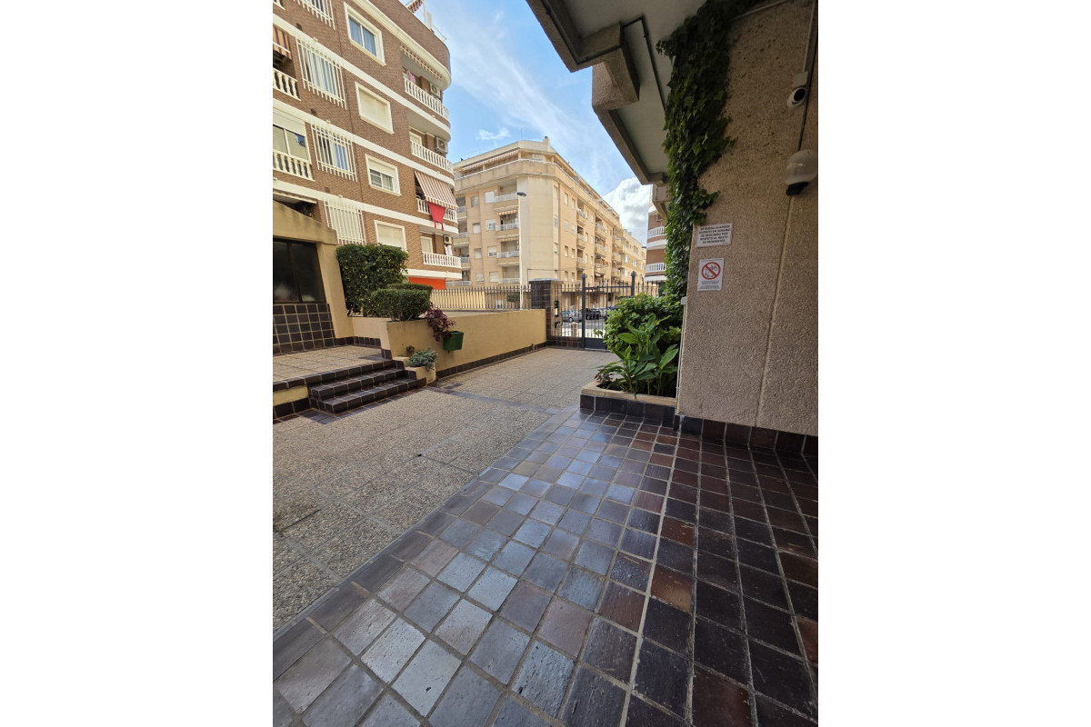 Reventa - Apartamento / piso - Torrevieja