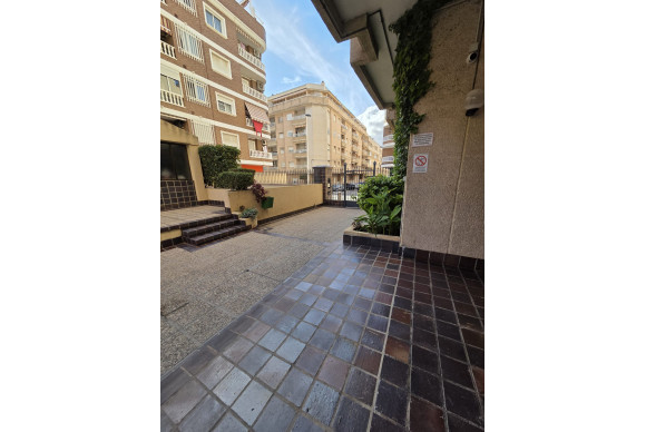 Reventa - Apartamento / piso - Torrevieja