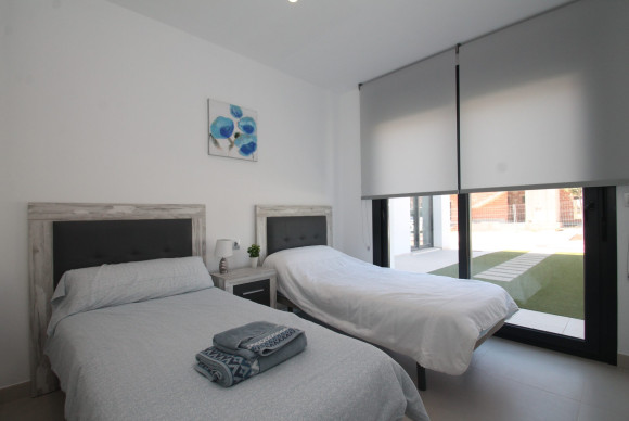 Herverkoop - Villa - Pilar de la Horadada