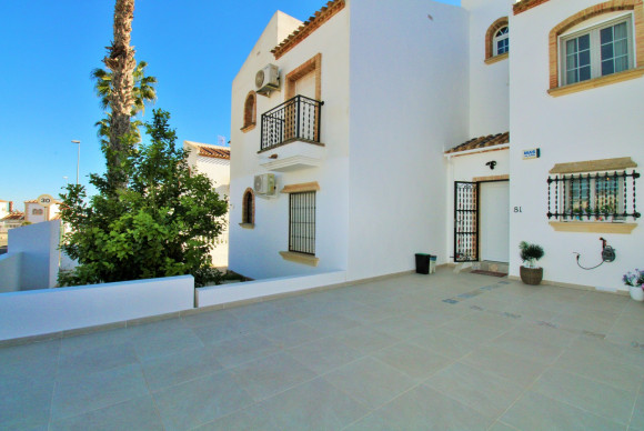 Reventa - Adosado - Villamartin - Las Violetas