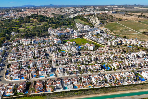 Reventa - Adosado - Villamartin - Las Violetas