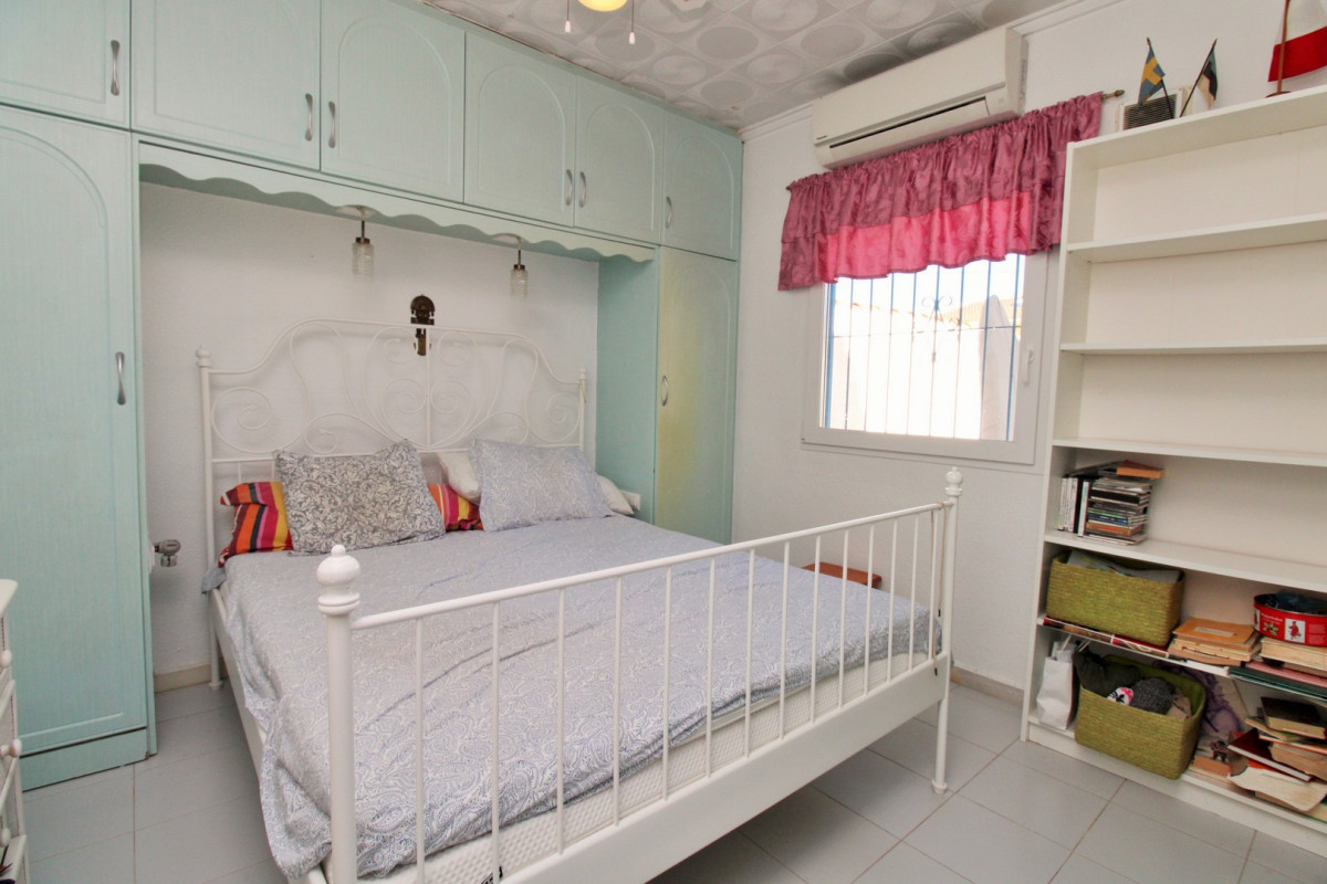 Herverkoop - Villa - Torrevieja - El chaparral