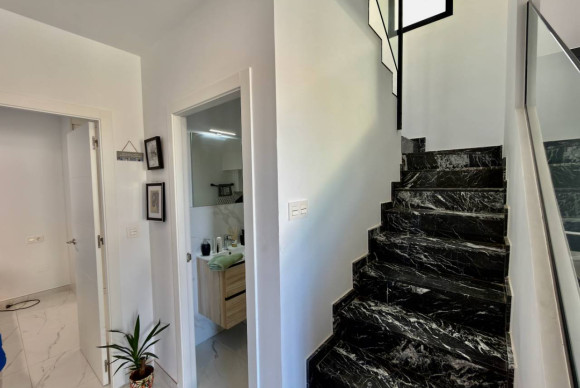 Revente - Villa - Los Montesinos - La Herrada