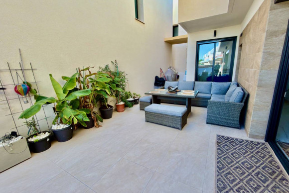 Revente - Villa - Los Montesinos - La Herrada