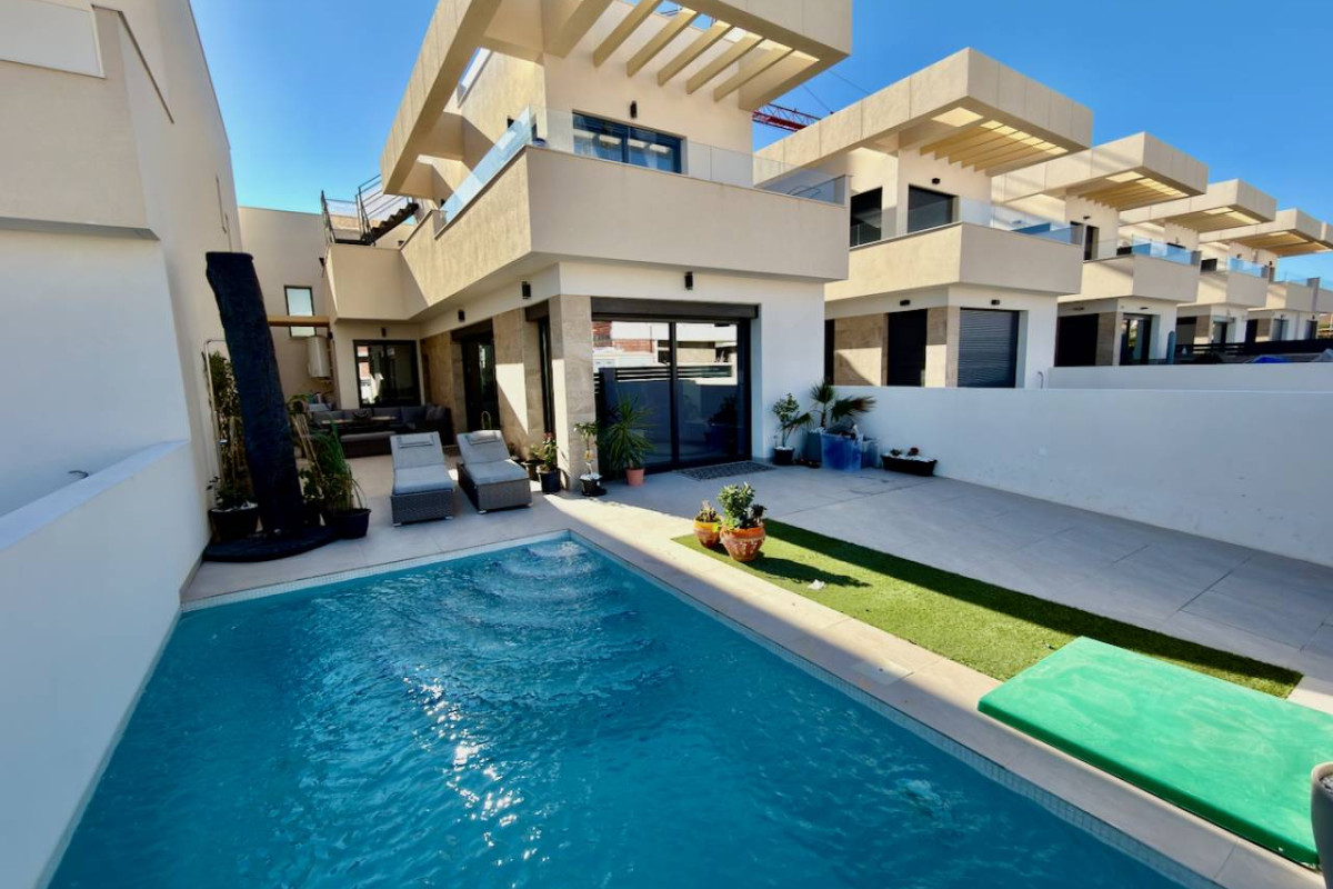 Revente - Villa - Los Montesinos - La Herrada