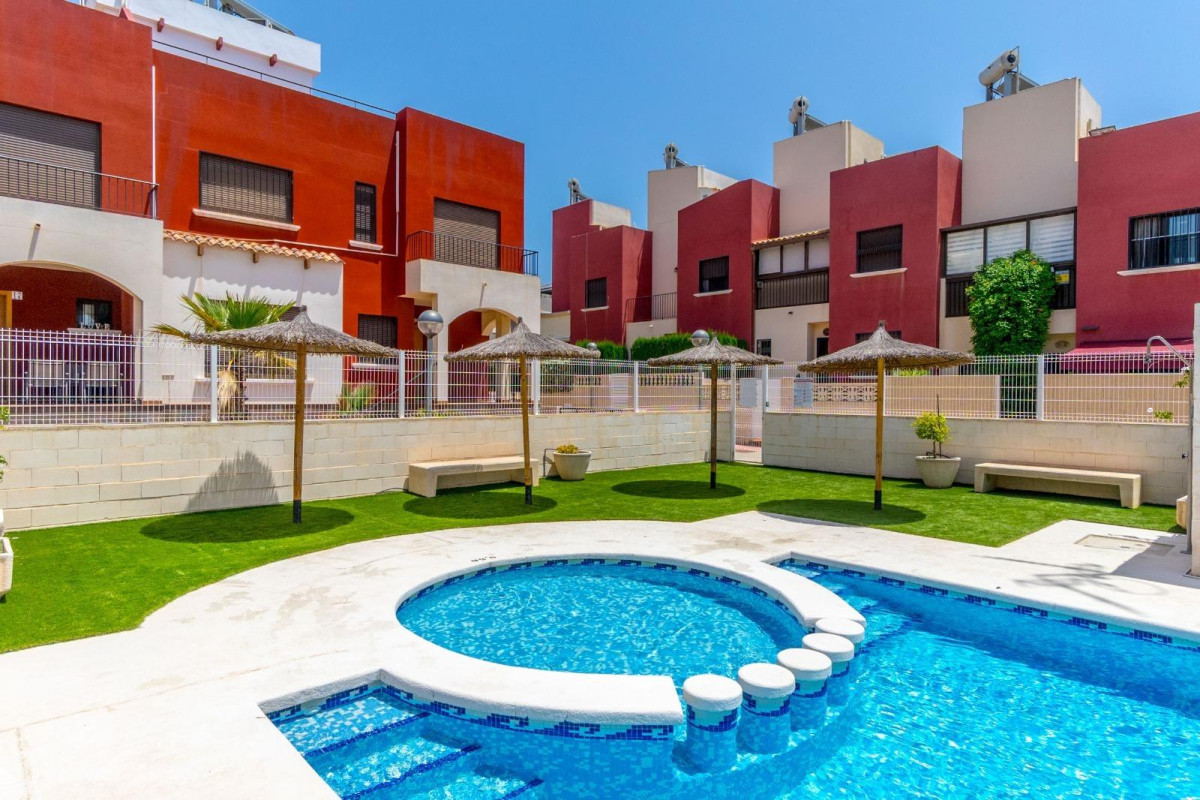 Herverkoop - Woning - Torrevieja - Aguas Nuevas