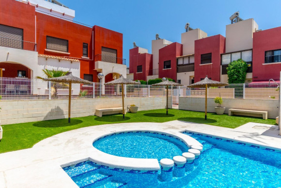 Herverkoop - Woning - Torrevieja - Aguas Nuevas