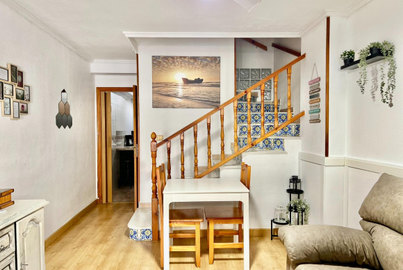 Herverkoop - Triplex - Torrevieja - Habaneras