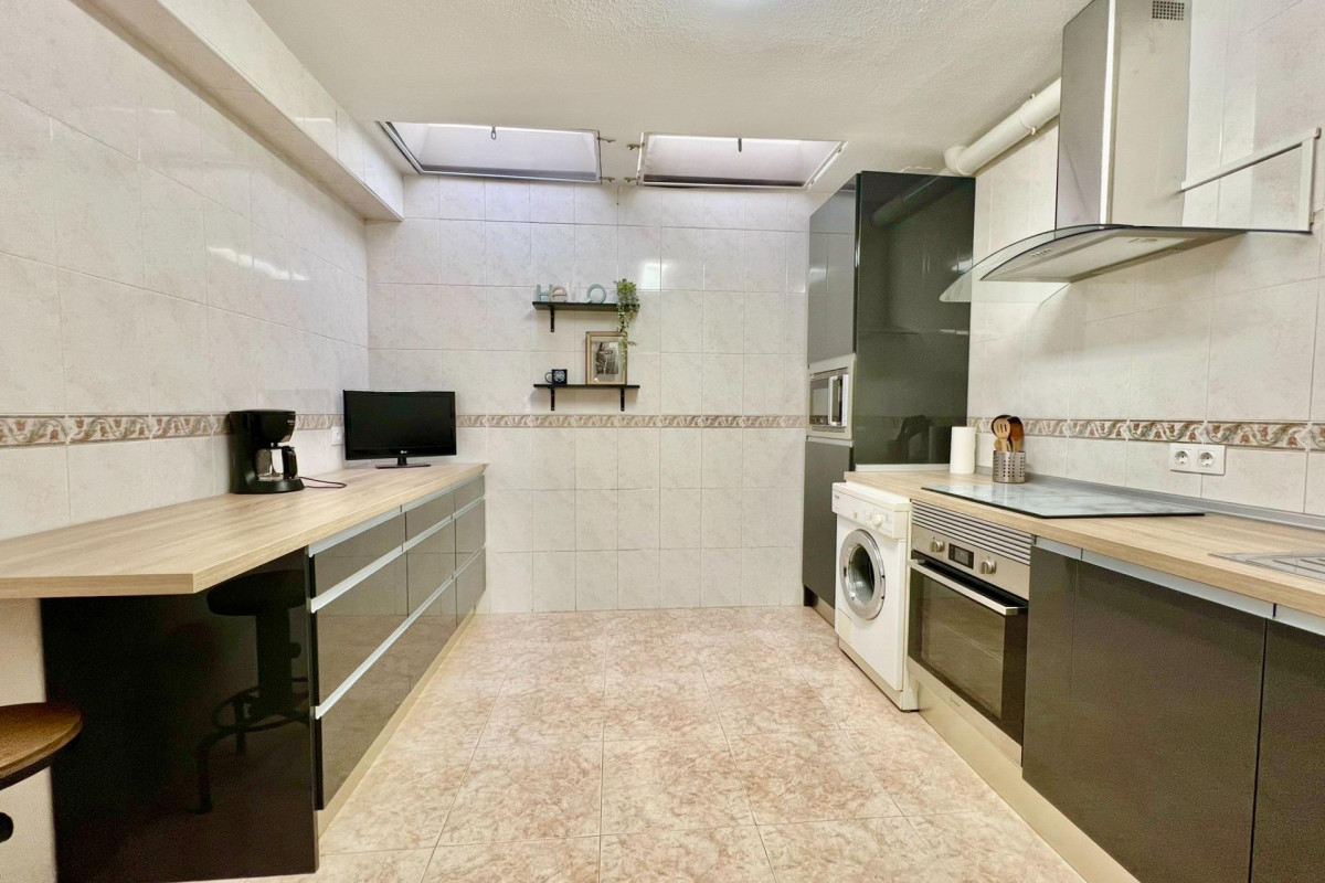 Herverkoop - Triplex - Torrevieja - Habaneras