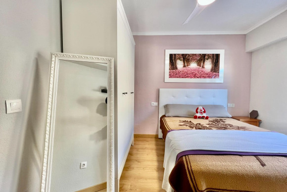 Herverkoop - Triplex - Torrevieja - Habaneras