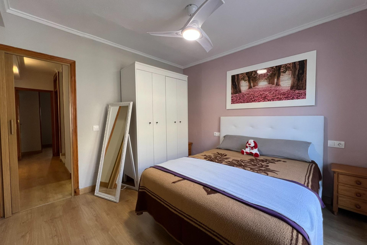 Herverkoop - Triplex - Torrevieja - Habaneras