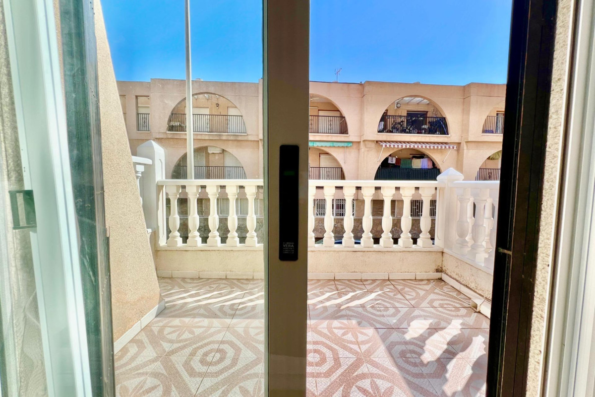 Herverkoop - Triplex - Torrevieja - Habaneras