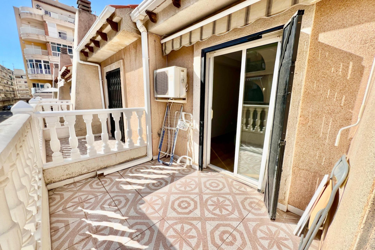 Herverkoop - Triplex - Torrevieja - Habaneras