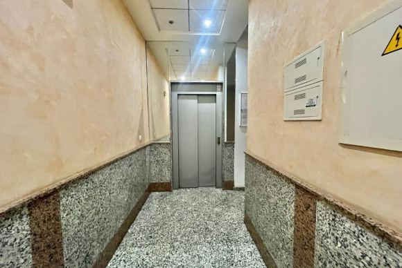 Herverkoop - Appartement  - Torrevieja - Centro