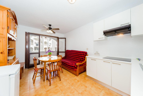 Herverkoop - Appartement  - Torrevieja - Calas blanca