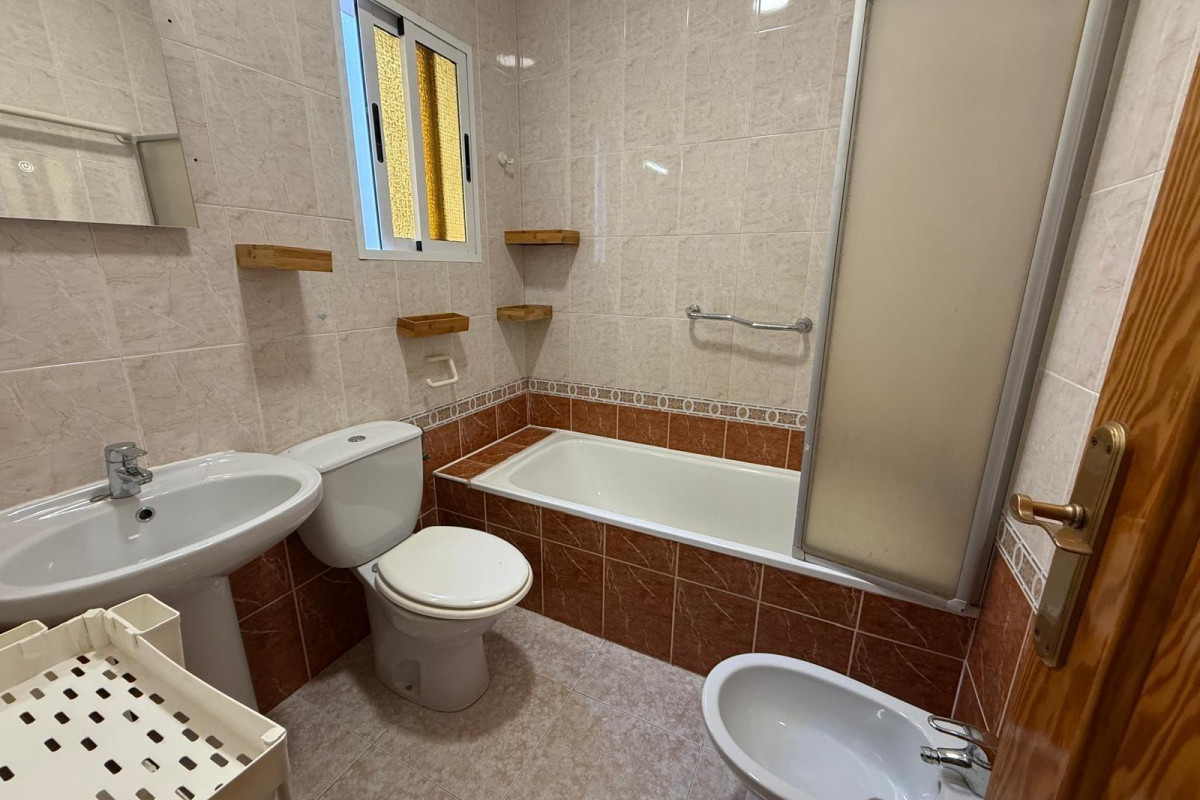 Revente - Casa Tipo Dúplex - Torrevieja - Torretas